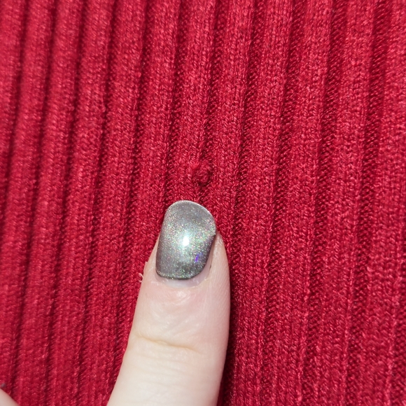 Small Red Cardigan - New No Tags - Picture 3 of 3
